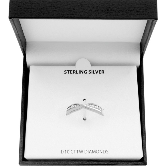 Diamond Ring - Picture 4 of 4